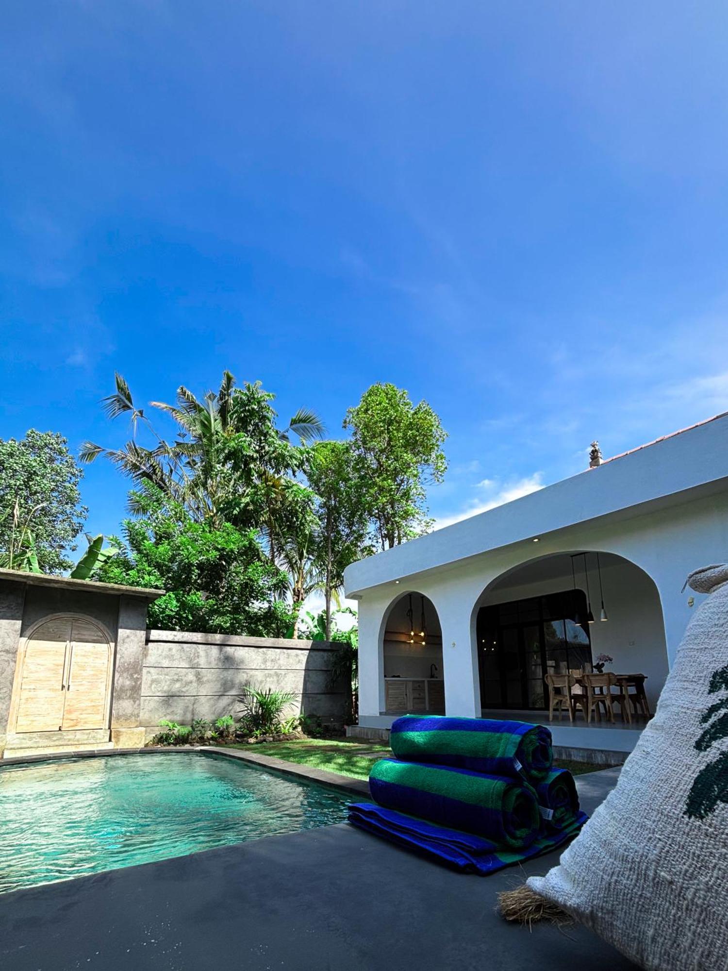Pradnya By Prasi Villa